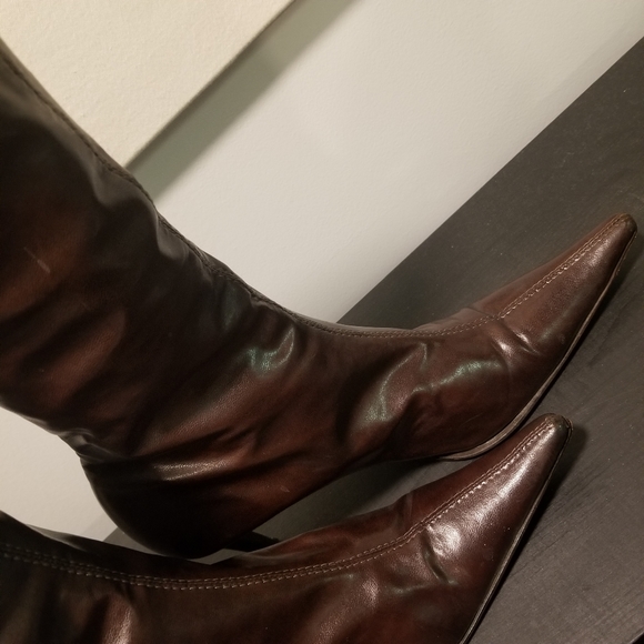 Boots - Picture 10 of 10